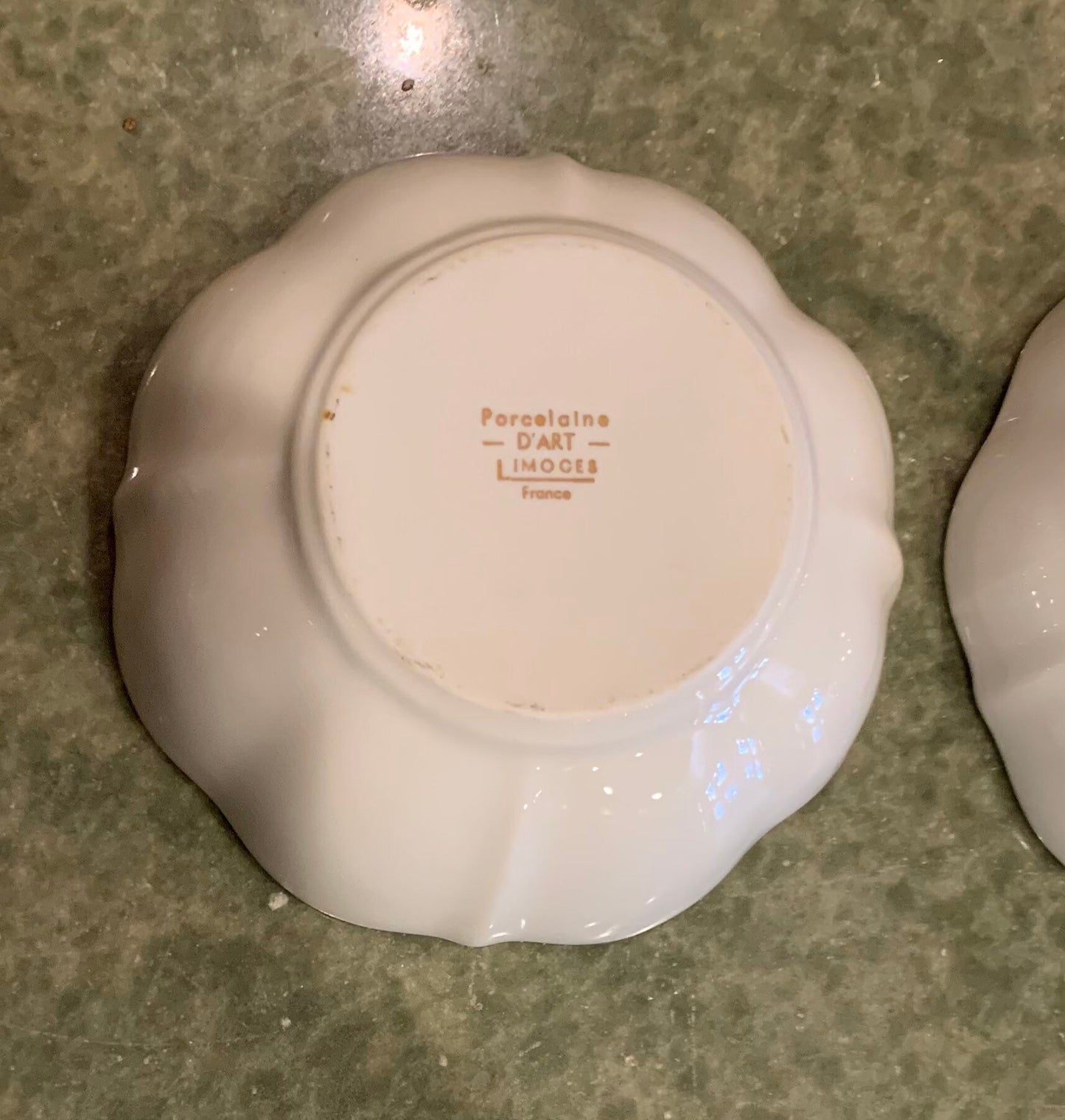 Pair white bowls