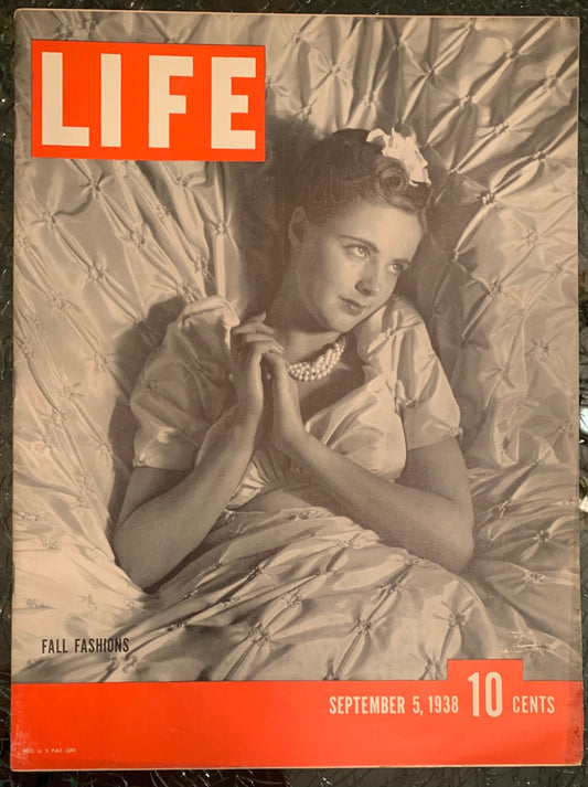 Life Magazine September 5, 1938 - Fall Fashions