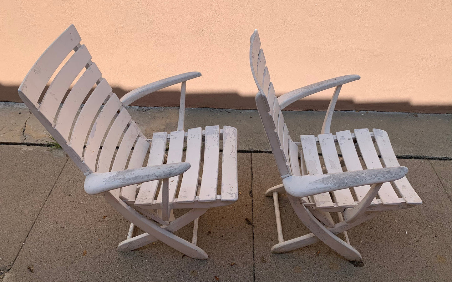 French resin deck chairs, set of 2